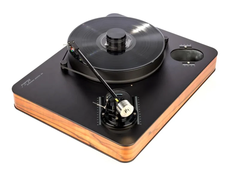 Dr. Feickert Blackbird Plattenspieler