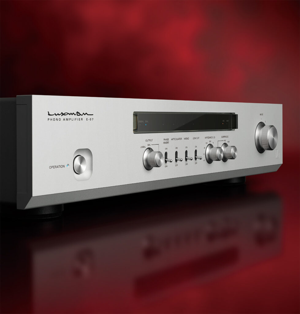 luxman e 07 side Luxman E 07 Seitenansicht