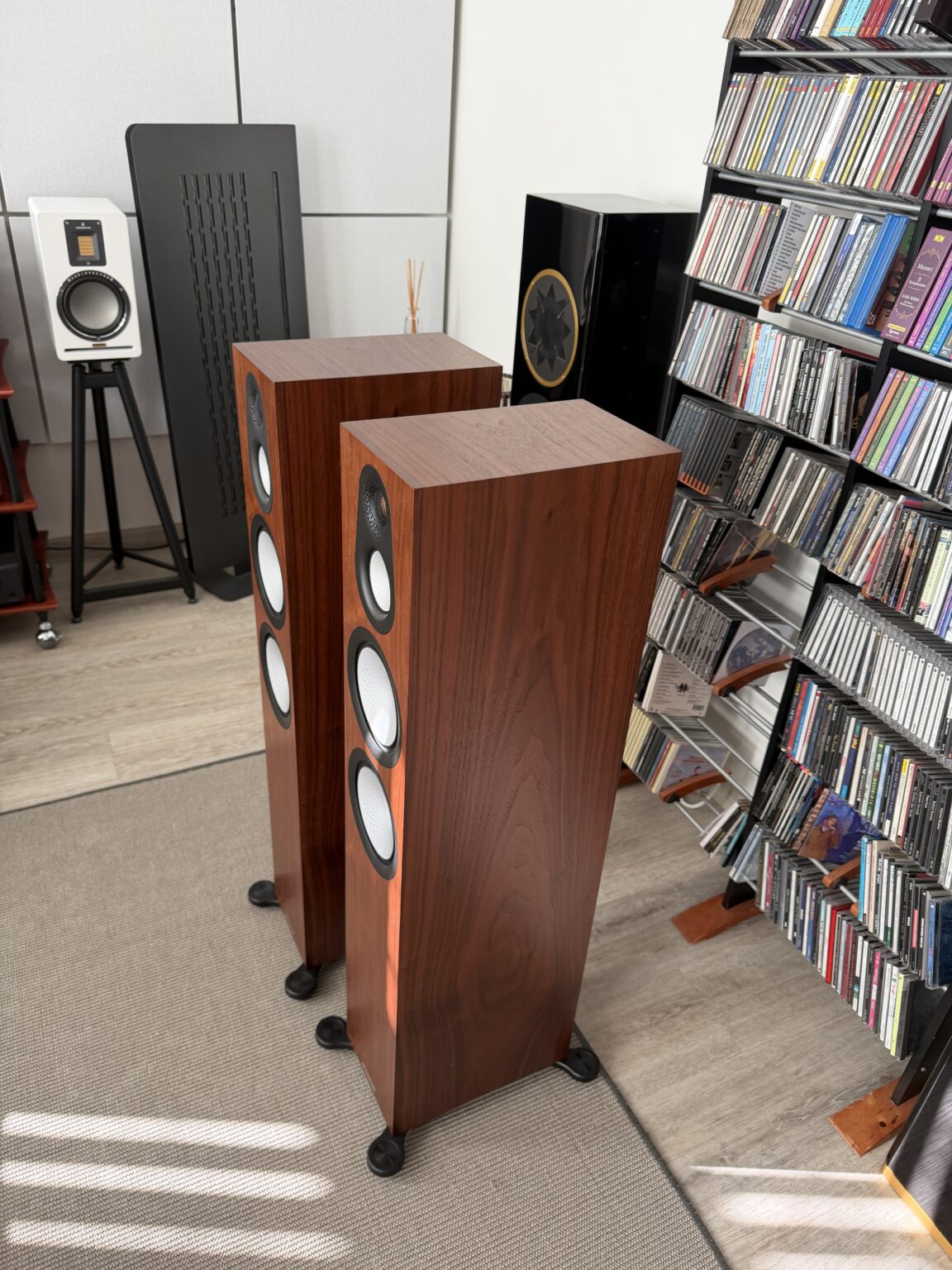 Monitor Audio 300 Silver 7G (Gerätebörse)